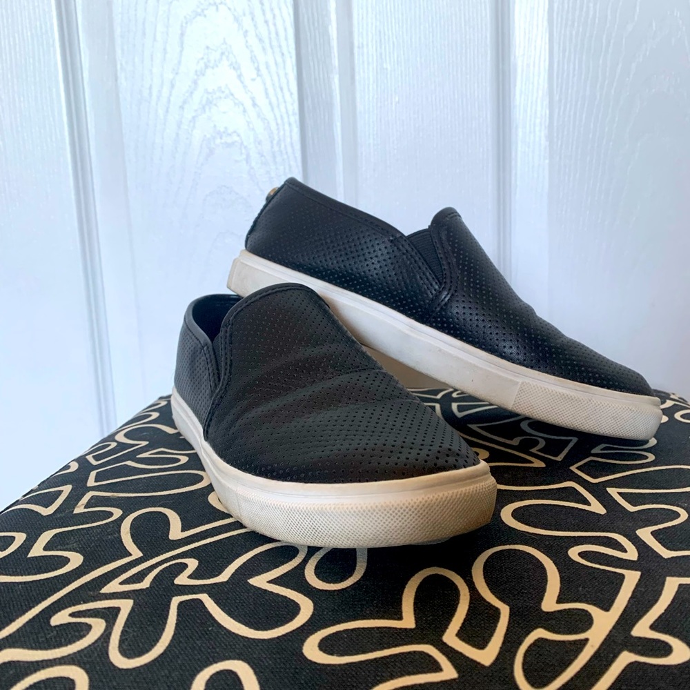 Steve Madden Perforated Slip On’s